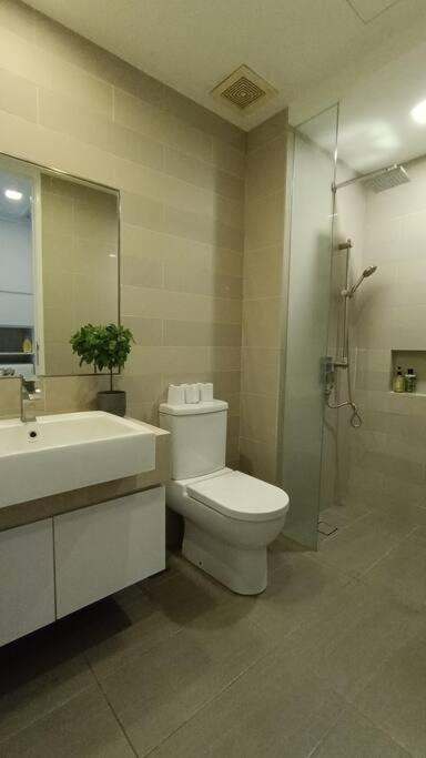 A05 Bukit Ceylon Kl Tower View Balcony Apartment Куала Лумпур Екстериор снимка