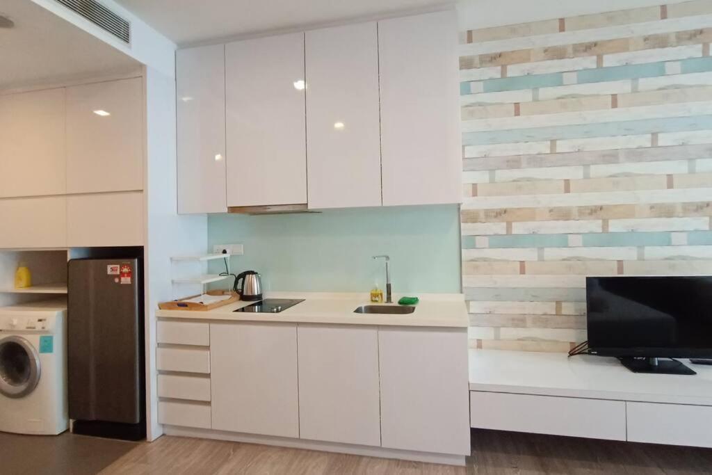 A05 Bukit Ceylon Kl Tower View Balcony Apartment Куала Лумпур Екстериор снимка