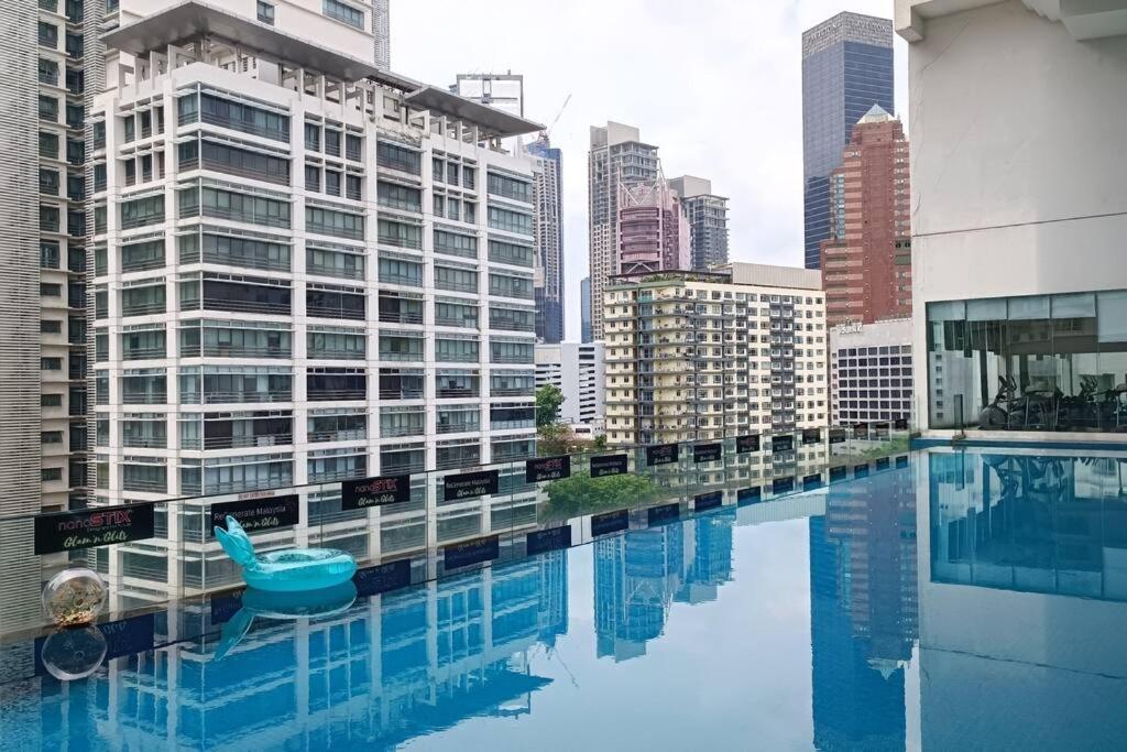 A05 Bukit Ceylon Kl Tower View Balcony Apartment Куала Лумпур Екстериор снимка